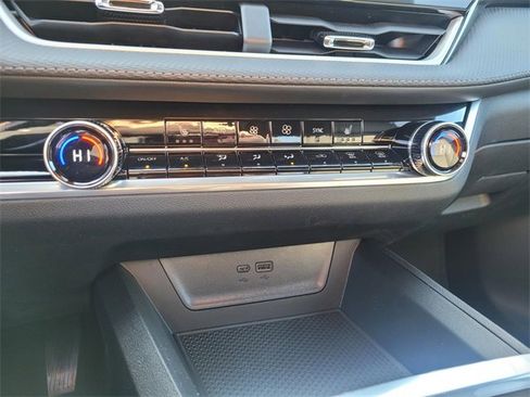 New 2026 Chevrolet Equinox LT image 15