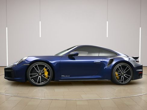 Certified 2024 Porsche 911 Turbo AWD/4WD image 33