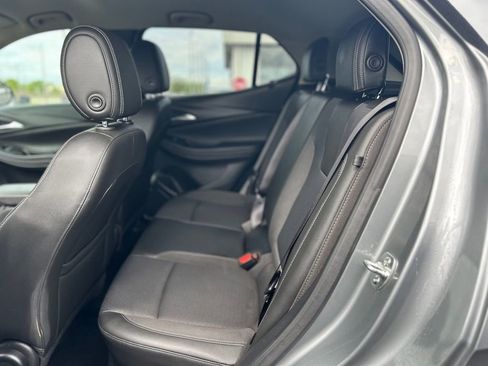 Used 2025 Buick Encore GX Preferred FWD image 22