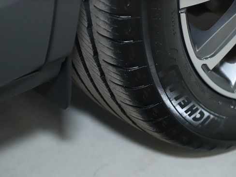 Certified 2023 Lincoln Corsair Reserve image 36