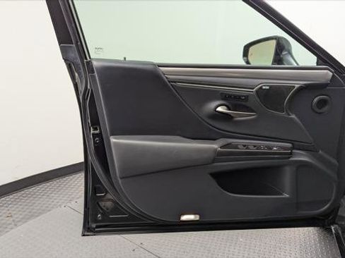 Used 2019 Lexus ES 350 F Sport image 13