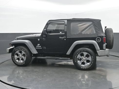 Used 2013 Jeep Wrangler Sport AWD/4WD image 3