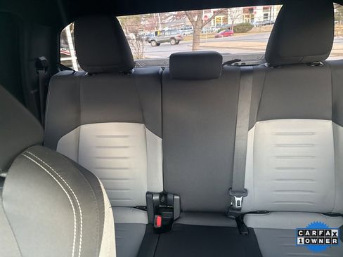 Certified 2025 Toyota Tacoma TRD Off-Road image 21