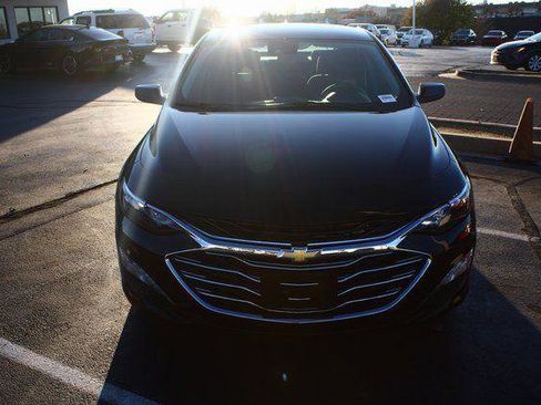 Used 2025 Chevrolet Malibu LT image 5