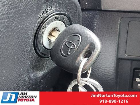 Used 2020 Toyota Tundra SR5 w/ SR5 Upgrade Package RWD image 22