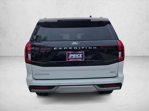Used 2025 Ford Expedition Max Platinum image 7