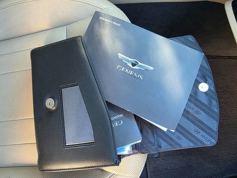 Used 2016 Hyundai Genesis 3.8 image 34