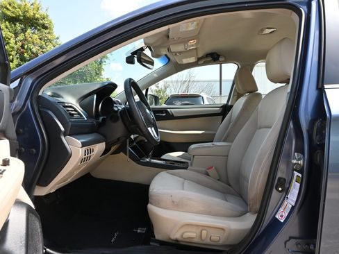 Used 2017 Subaru Legacy 2.5i Premium AWD/4WD image 16