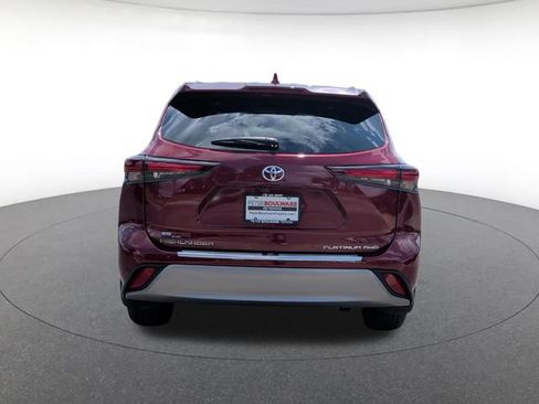 Used 2026 Toyota Highlander Platinum AWD/4WD image 4