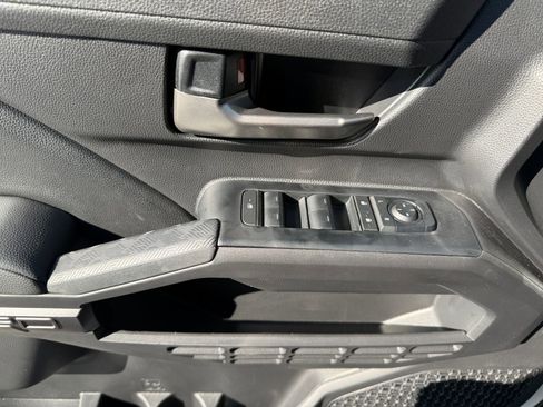 New 2025 Toyota Tacoma TRD Off-Road image 18