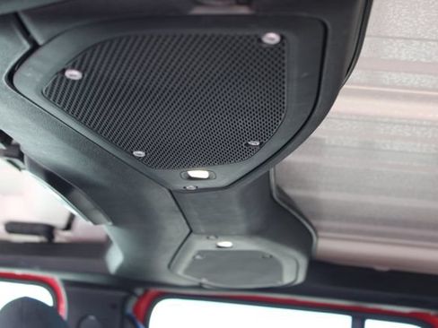 Used 2024 Jeep Wrangler Unlimited Sahara AWD/4WD image 41
