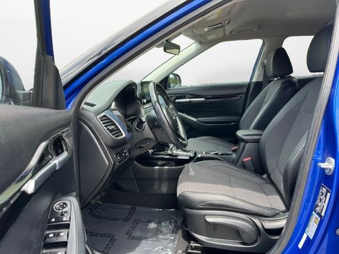 Used 2023 Kia Seltos S FWD image 11