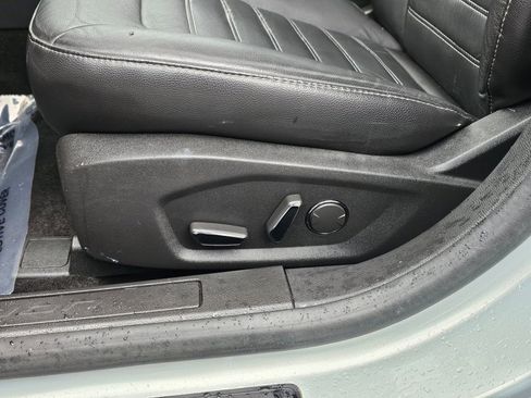 Used 2013 Ford Fusion Energi SE image 30