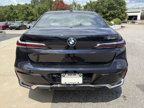 Used 2026 BMW 740i RWD image 12