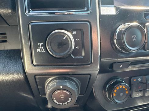 Used 2017 Ford F150 XLT w/ Equipment Group 302A Luxury AWD/4WD image 21