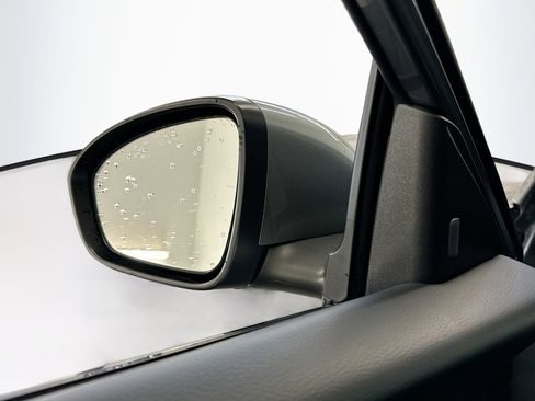 Used 2024 Nissan Sentra S image 16