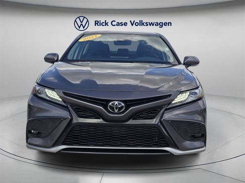 Used 2021 Toyota Camry XSE image 4