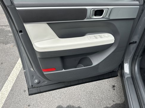 Used 2024 Hyundai Santa Fe SEL image 11