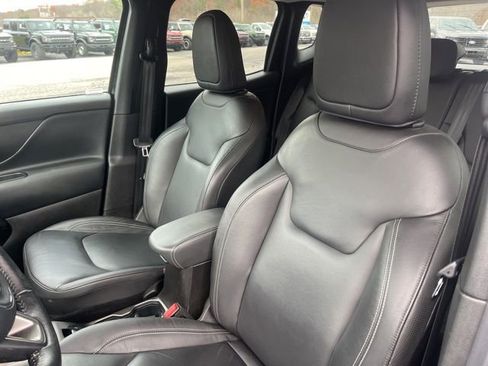 Used 2022 Jeep Renegade Limited image 12
