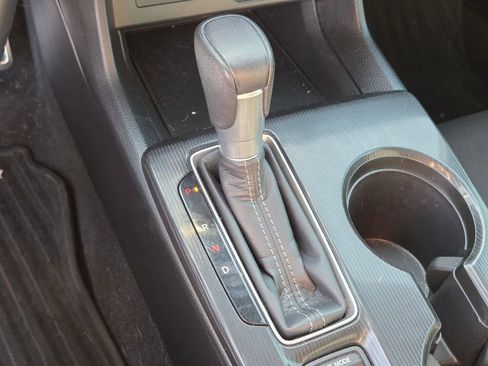 Used 2024 Honda Civic Sport image 26