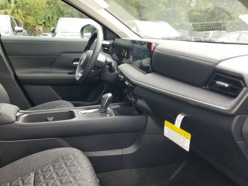 New 2026 Nissan Kicks SV image 28