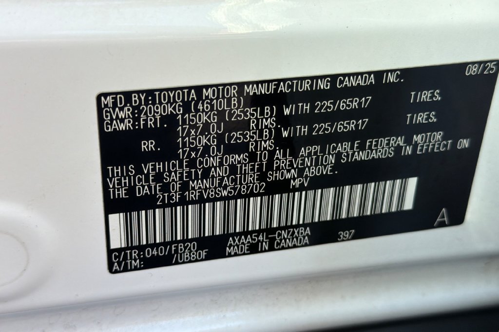 Used 2025 Toyota RAV4 LE AWD/4WD image 24