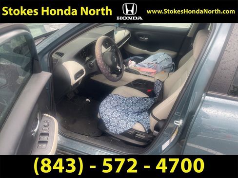 Used 2024 Honda HR-V LX image 2