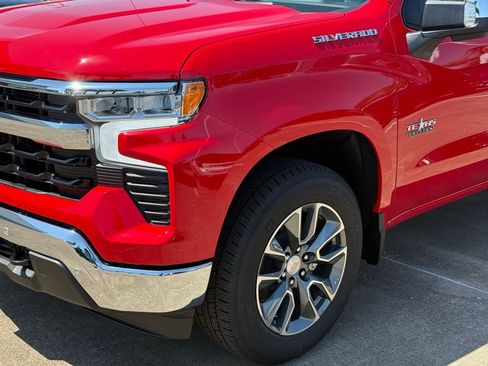 New 2026 Chevrolet Silverado 1500 LT w/ Texas Edition Plus image 2