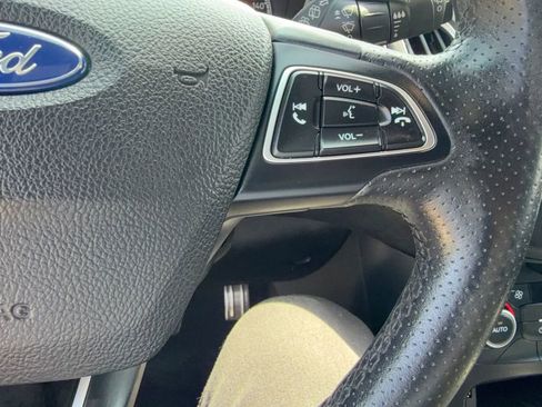 Used 2018 Ford Focus ST w/ Equipment Group 401A FWD image 23