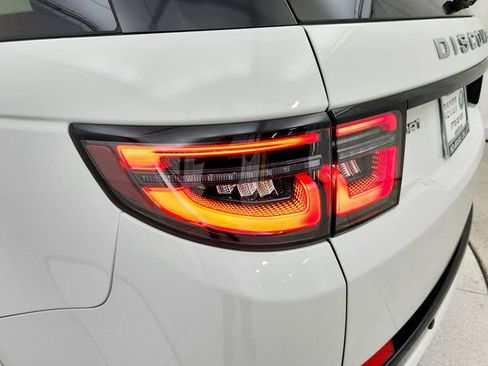 Used 2025 Land Rover Discovery Sport S image 32
