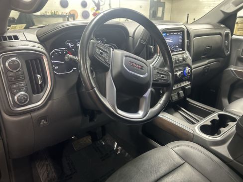 Certified 2022 GMC Sierra 1500 SLT w/ SLT Premium Plus Package image 11