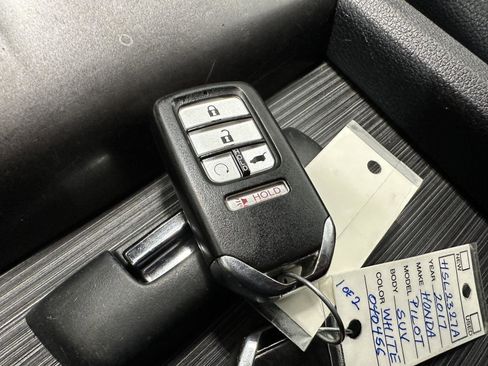 Used 2017 Honda Pilot EX-L image 32