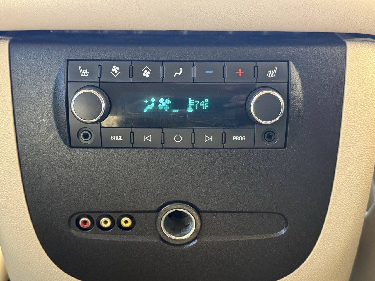 Used 2012 GMC Yukon Denali AWD/4WD image 31