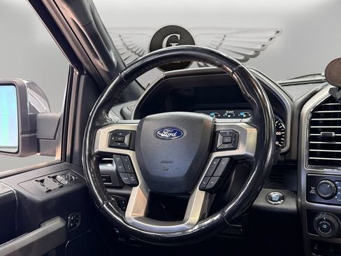 Used 2019 Ford F150 Platinum w/ Equipment Group 701A Luxury AWD/4WD image 12