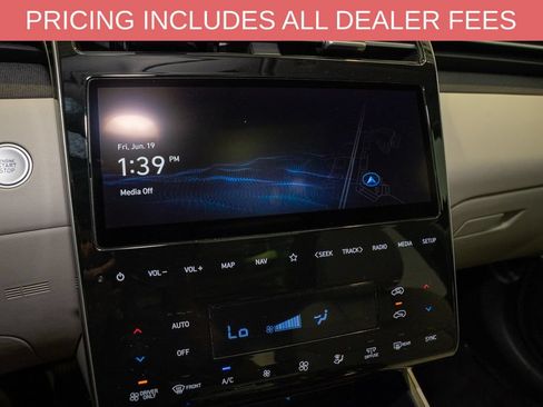 Used 2022 Hyundai Tucson Limited AWD/4WD image 15