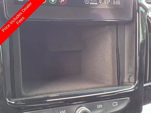 Used 2023 Chevrolet Traverse LT FWD image 29