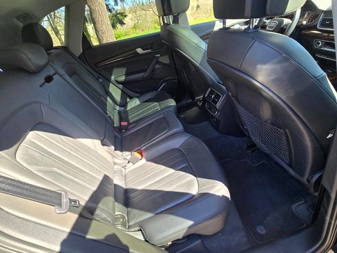 Used 2018 Audi Q5 2.0T Premium w/ Convenience Package image 9