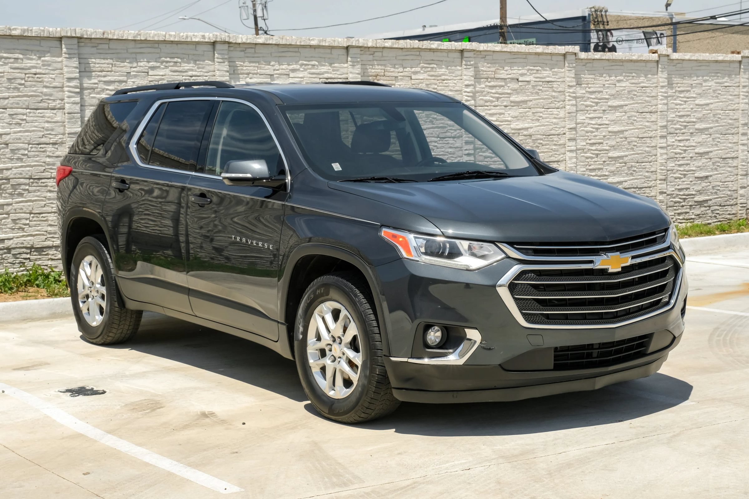 Used 2019 Chevrolet Traverse LT w/ LPO, Floor Liner Package AWD/4WD image 6