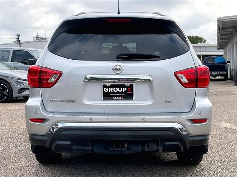 Used 2017 Nissan Pathfinder SL w/ SL Tech Package FWD image 5