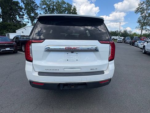 Used 2022 GMC Yukon SLT w/ SLT Luxury Package AWD/4WD image 7