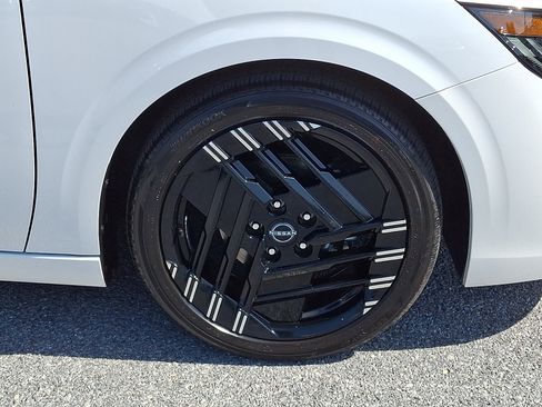 Used 2026 Nissan Sentra SL w/ Floor Mat Package FWD image 8