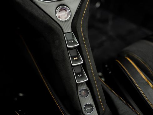 Used 2022 McLaren 720S Spider RWD image 52