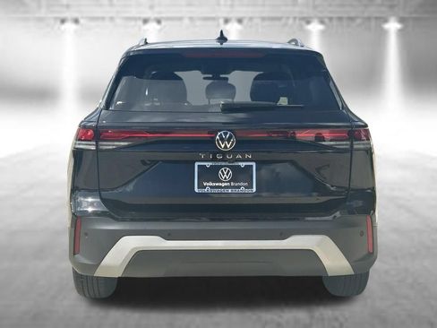 Certified 2026 Volkswagen Tiguan S FWD image 4