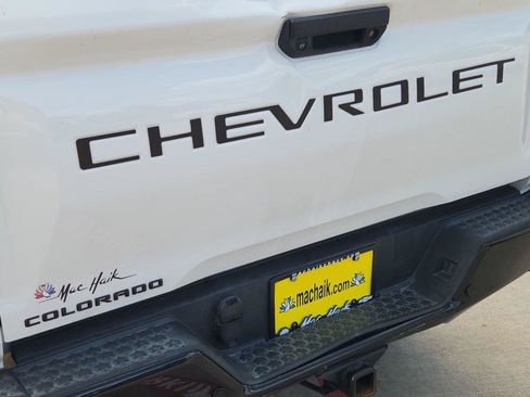 Used 2023 Chevrolet Colorado Trail Boss AWD/4WD image 30