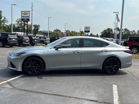 Used 2022 Lexus ES 300h F Sport w/ Accessory Package FWD image 23