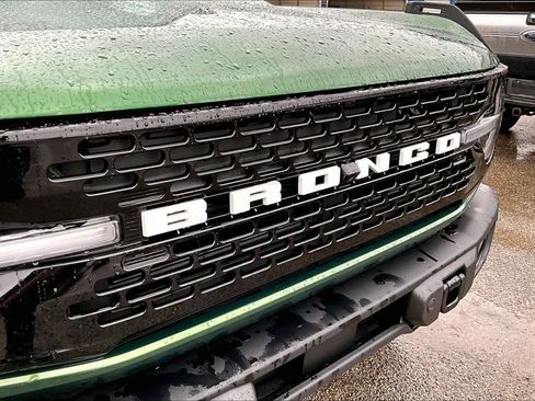 Certified 2025 Ford Bronco Badlands AWD/4WD image 35