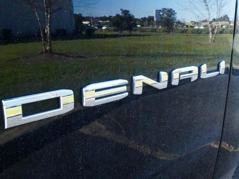 Used 2023 GMC Yukon XL Denali w/ Denali Reserve Package image 48