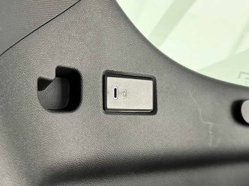 Used 2022 Chevrolet Tahoe RST w/ Luxury Package image 34