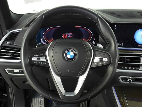 Used 2023 BMW X5 xDrive40i w/ Parking Assistance Package image 27