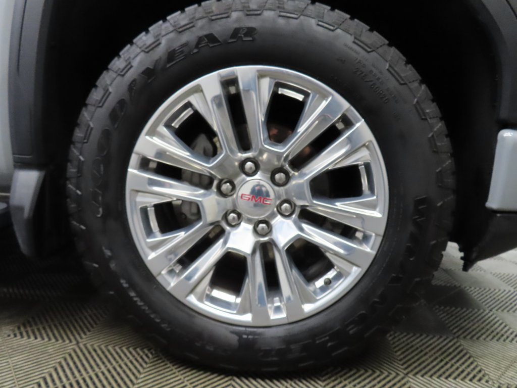 Used 2025 GMC Sierra 1500 Denali AWD/4WD image 8